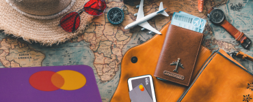 Travel light-heartedly and enjoy cash rewards with Mastercard!